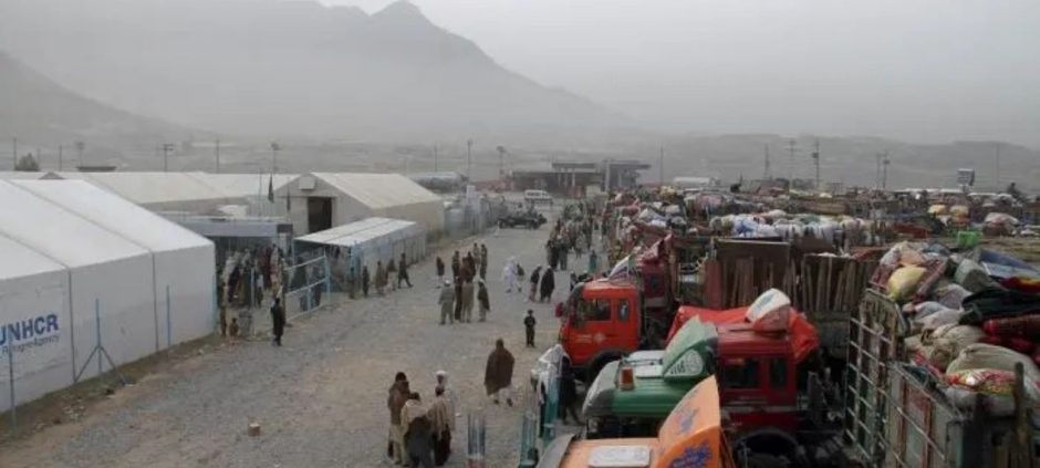Pakistan Shuts Down Five Camps Housing Afghan Refugees Amid Crackdown