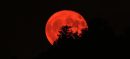 Red Moon Amazing Global Shots of the 2025 Lunar Eclipse