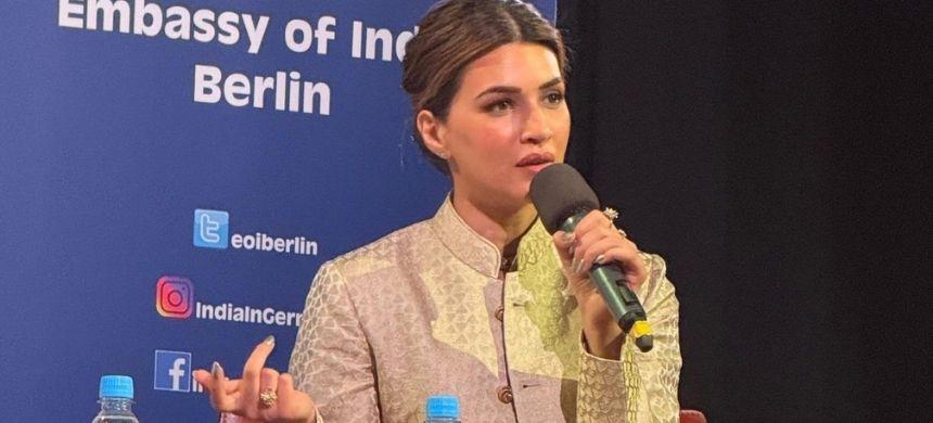 Kriti Sanon Gives Impactful Speech On Women’s Health In BerlinKriti Sanon Gives Impactful Speech On Women’s Health In Berlin