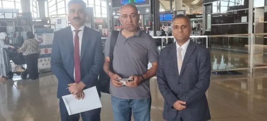 Major Update Senator Mushtaq Ahmad Coming Back to Pakistan Today