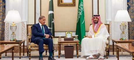 PM Shehbaz meets Saudi Crown Prince alongside Field Marshal Asim Munir (1)