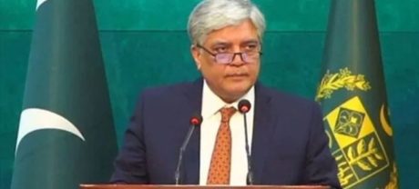 Pakistan Condemns Afghan Taliban, Calls Kabul Group Unconstitutional