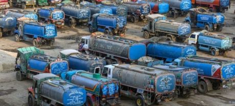 Karachi Faces Water Supply Crisis As Major Lines Under Repair