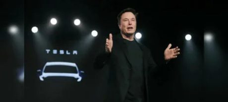 Elon Musk Warns Of Leaving Tesla Over $1 Trillion Pay Plan