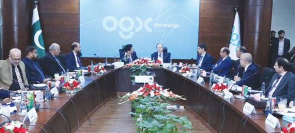 Pakistan, France Sign Agreement To Boost Minerals And Mining Cooperation