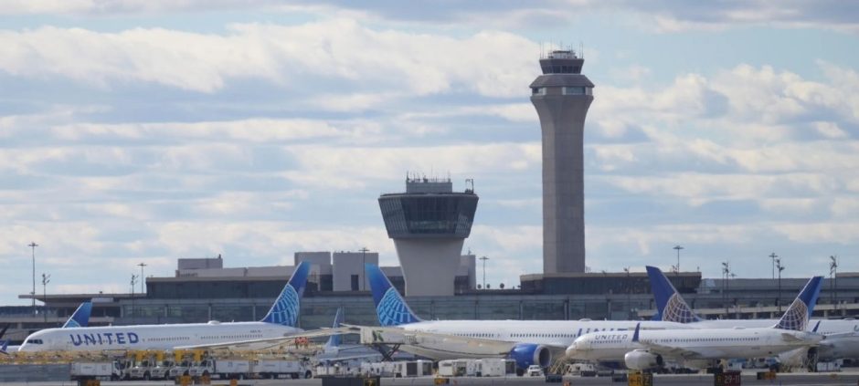 US Flight Delays and Cancellations Accelerate Across Major Airports