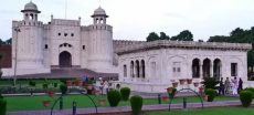Lahore Fort Travel Tips and Must See Highlights