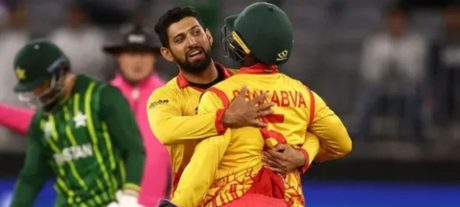Cricket Heat Builds As Zimbabwe Lands In Pakistan