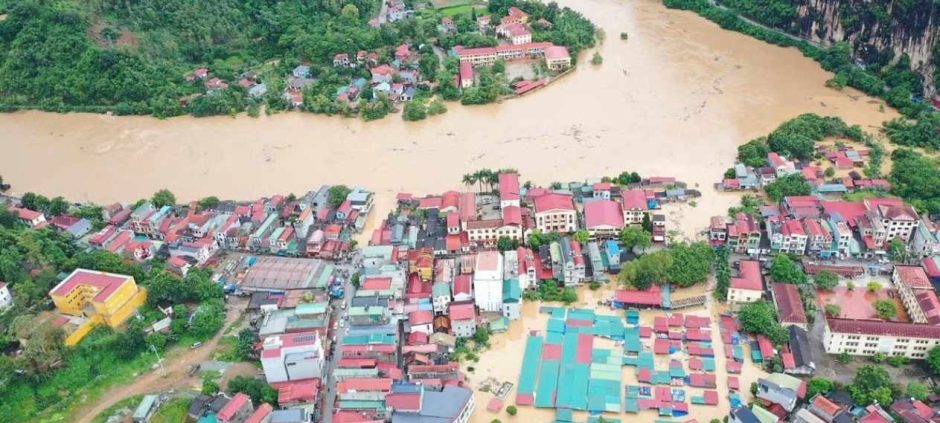 Vietnam Flood Death Toll Rises to 35 Amid Widespread Devastation