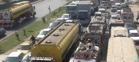 Daytime Ban on Heavy Traffic in Karachi Extended for Two Months