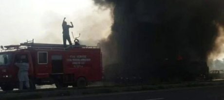 Fire on Coal-Loaded Truck Injures 16 on Quetta Highway
