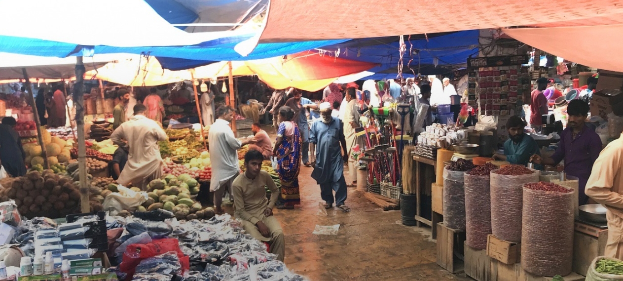 Moon Market Allama Iqbal Town