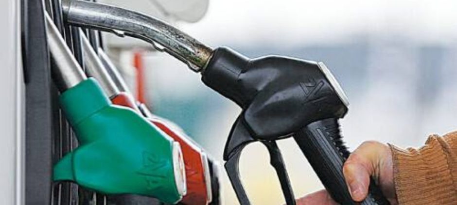 Pakistan Government Reduces Light Diesel and Kerosene Oil Prices