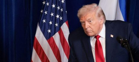 Trump Warns Iran of Strike, Urges Hamas to Disarm