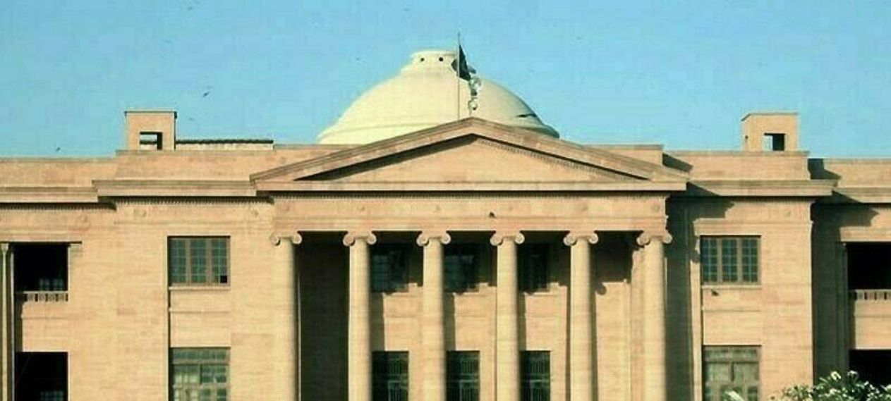 Turkish Immigrants Seek SHC Stay on Expulsion