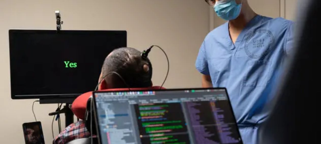 New Brain Chip Lets Paralysed Man Operate Devices With His Mind