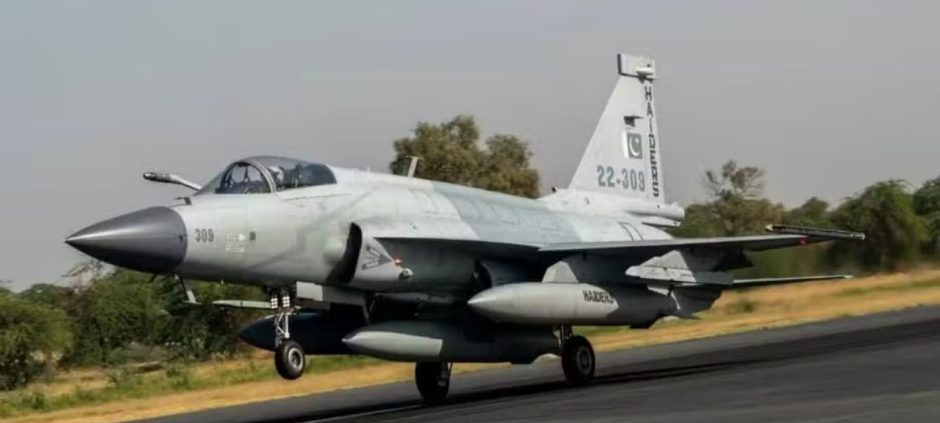 Bangladesh Eyes JF-17 Procurement in Talks With Pakistan Air Force
