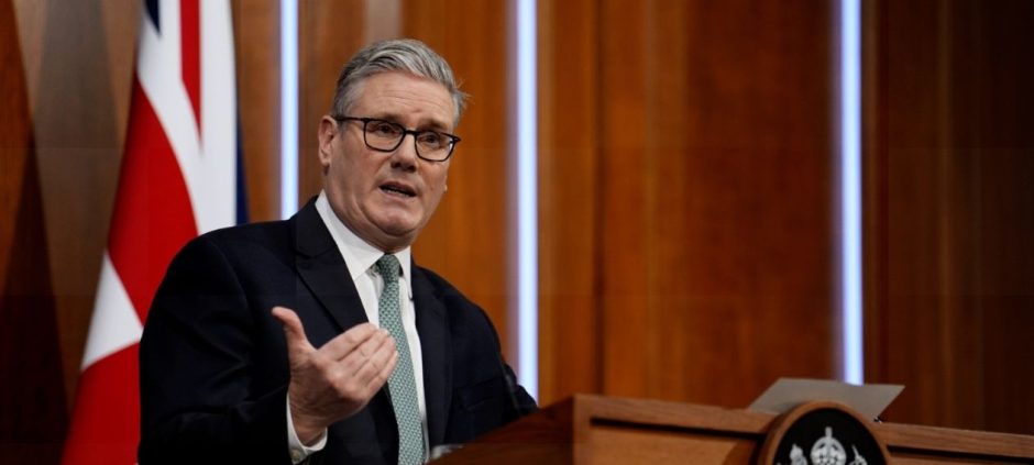 Greenland Dispute UK PM Starmer Stands Strong Against Trump