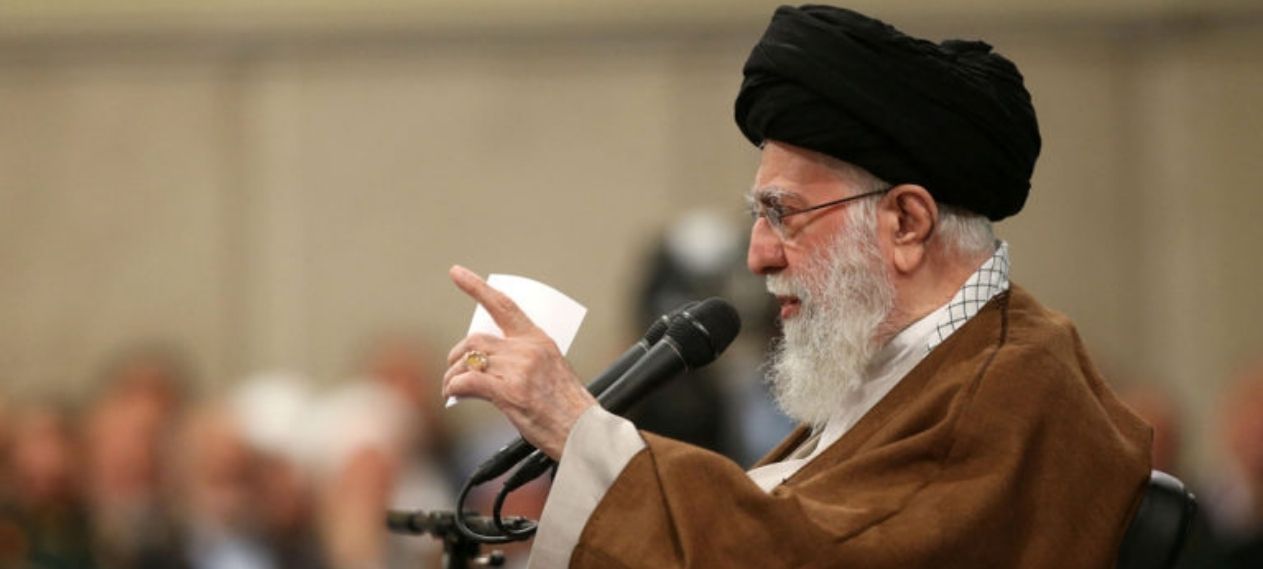 Iran Thratens Strong Retaliation Amid Nclear Deal Tensions