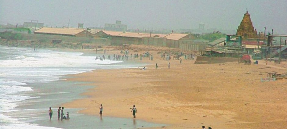 Karachi Beaches To Be Developed Into Tourist Destinations