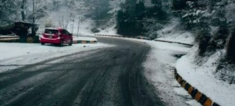 Murree Police Issue 10-Point Advisory as Heavy Snowfall, See Before Travelling