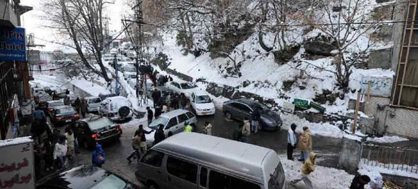 Pakistan Issues Alert for Heavy Snowfall, Severe Cold