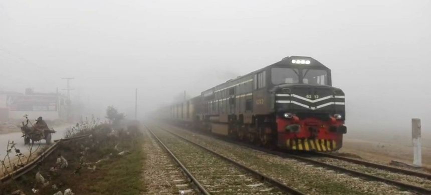 Pakistan Railways Updates Schedule amid Heavy Fog