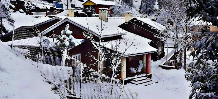 Murree Records its Heaviest Snowfall in Two Decades