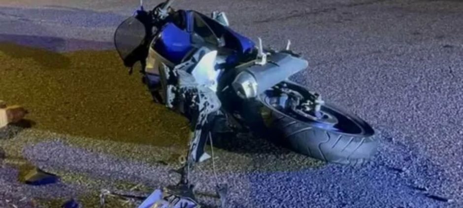 Karachi Trailer Crash Kills Woman Motorcyclist On Mauripur Road