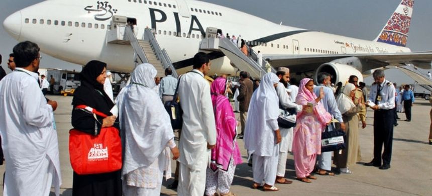 Flight Fares Rise in Pakistan amid Ramadan Umrah Demand