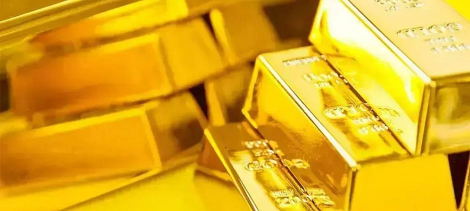 Gold Prices Swing in Pakistan, Drop Rs800 Per Tola