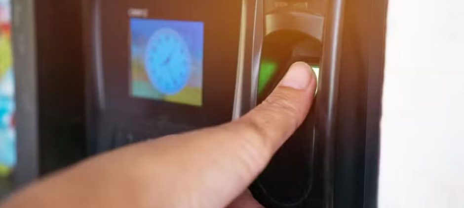 KP Govt Dismisses 12 Employees Over Digital Attendance