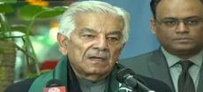 Khawaja Asif Urges Politicians to Serve Pakistan, Not Themselves