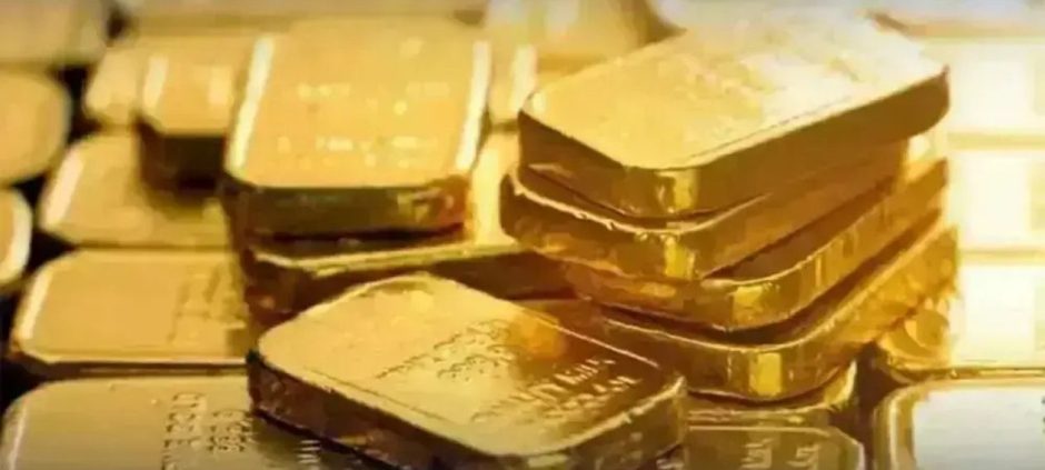 Gold Price Falls Rs2,900 Per Tola in Pakistan