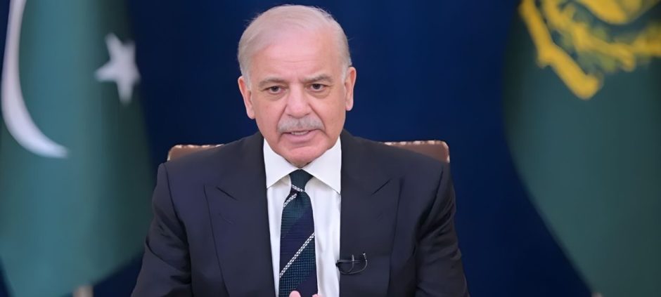 PM Shehbaz Urges Public to Avoid Unnecessary Travel Amid Austerity Drive