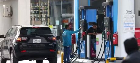 Pakistan Cuts Development Budget by Rs. 100 Billion to Stabilize Fuel Prices