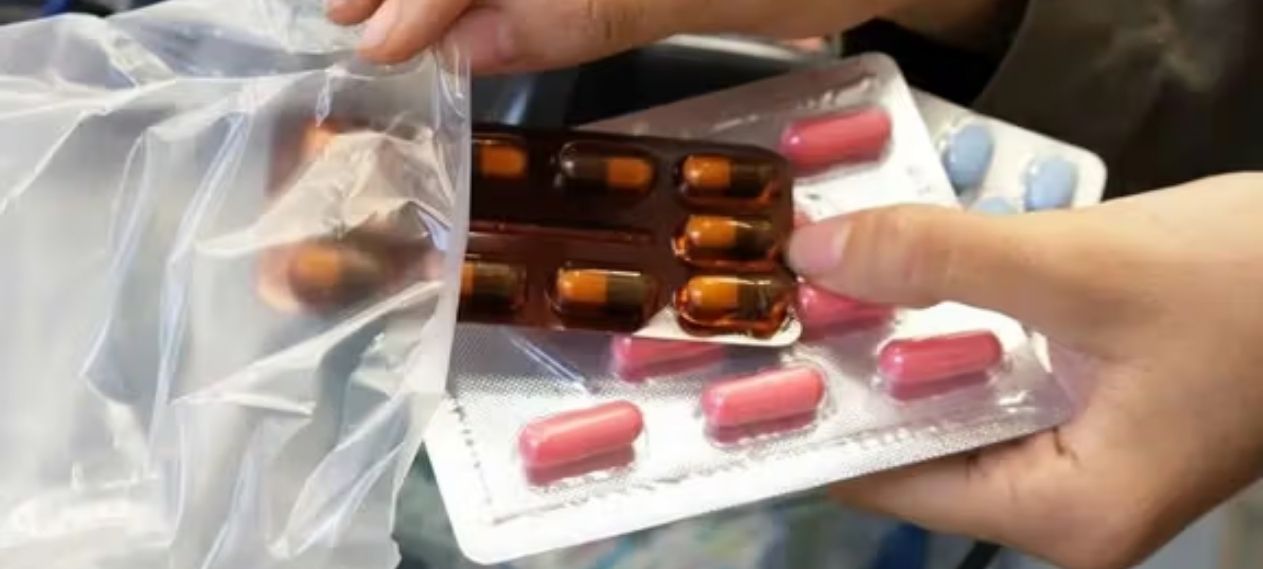 Pakistan Risks Medicine Shortages Amid Iran–Israel Conflict