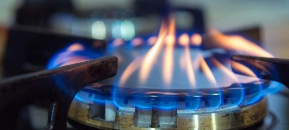 Pakistan Warned of Gas Shortage as LNG Cargoes Fail to Arrive