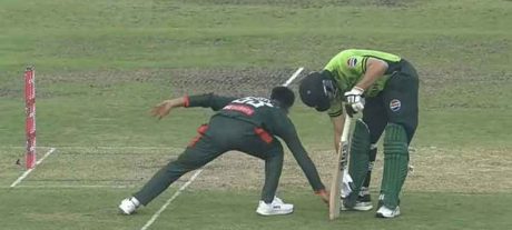 Salman Ali Agha Out in Strange Incident vs Bangladesh