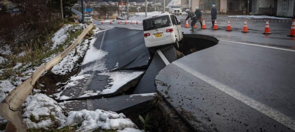 7.4-Magnitude Earthquake Hits Northern Japan, Tsunami Warning Issued