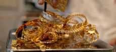 Gold Prices Rise Near Rs500,000 Per Tola in Pakistan