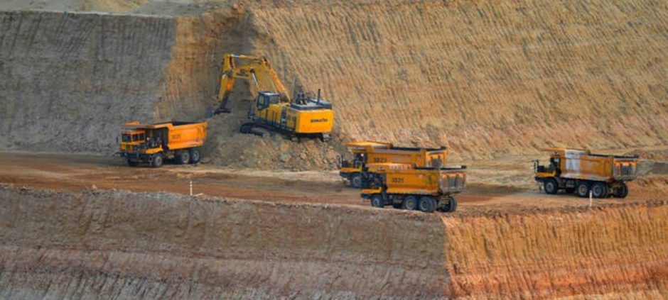 Thar Coal Mining to Switch to Electricity, Cutting Costs