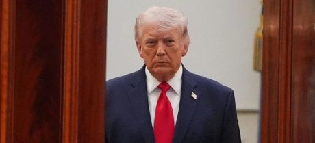 Trump Warns Iran: Reopen Hormuz or Face ‘Hell’