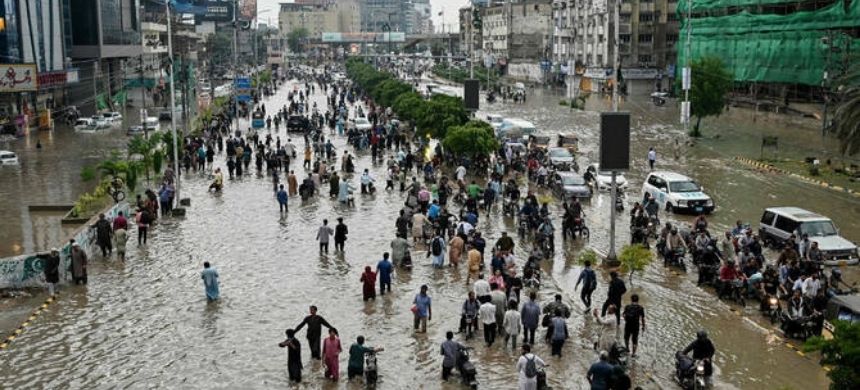 PMDC Issues Alert for Karachi Residents Due to Heavy Rain