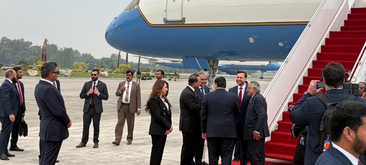 US Vice President JD Vance Arrives in Islamabad for Ceasefire Talks with Iran US Vice President JD Vance Arrives in Islamabad for Ceasefire Talks with Iran