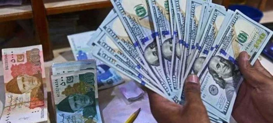 Dollar Rises Against Pakistani Rupee in Open Market After Eid