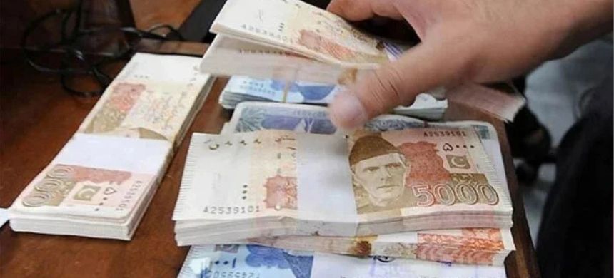 Budget May Raise Salaries, Introduce Pension Changes for Armed Forces