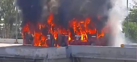 Fire Erupts in Metro Bus Near Rawalpindi Sixth Road