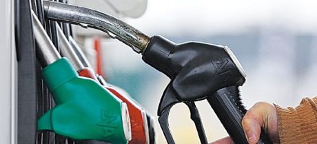 Govt Announces Slight Reduction in Petrol and Diesel Prices