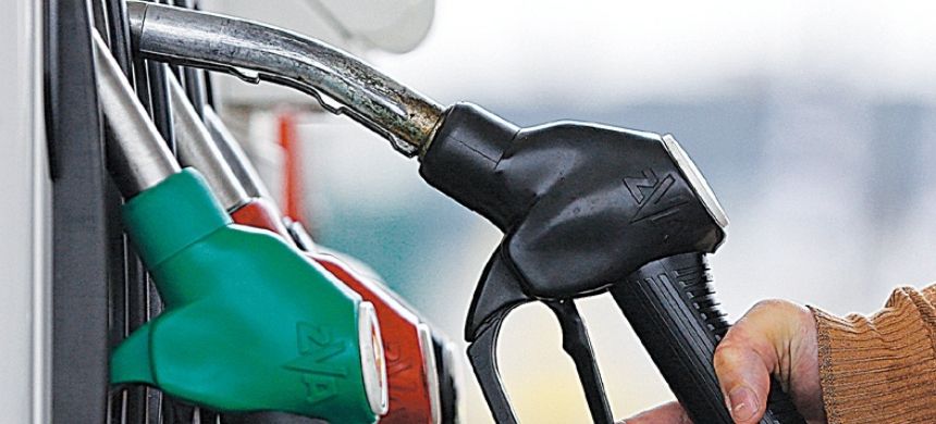Govt Announces Slight Reduction in Petrol and Diesel Prices